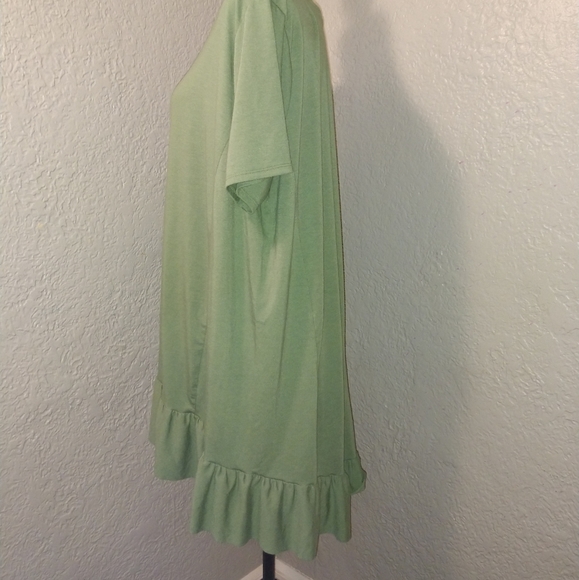 ☀️Rustic Brooks Ruffled Tunic☀️ - Picture 2 of 4